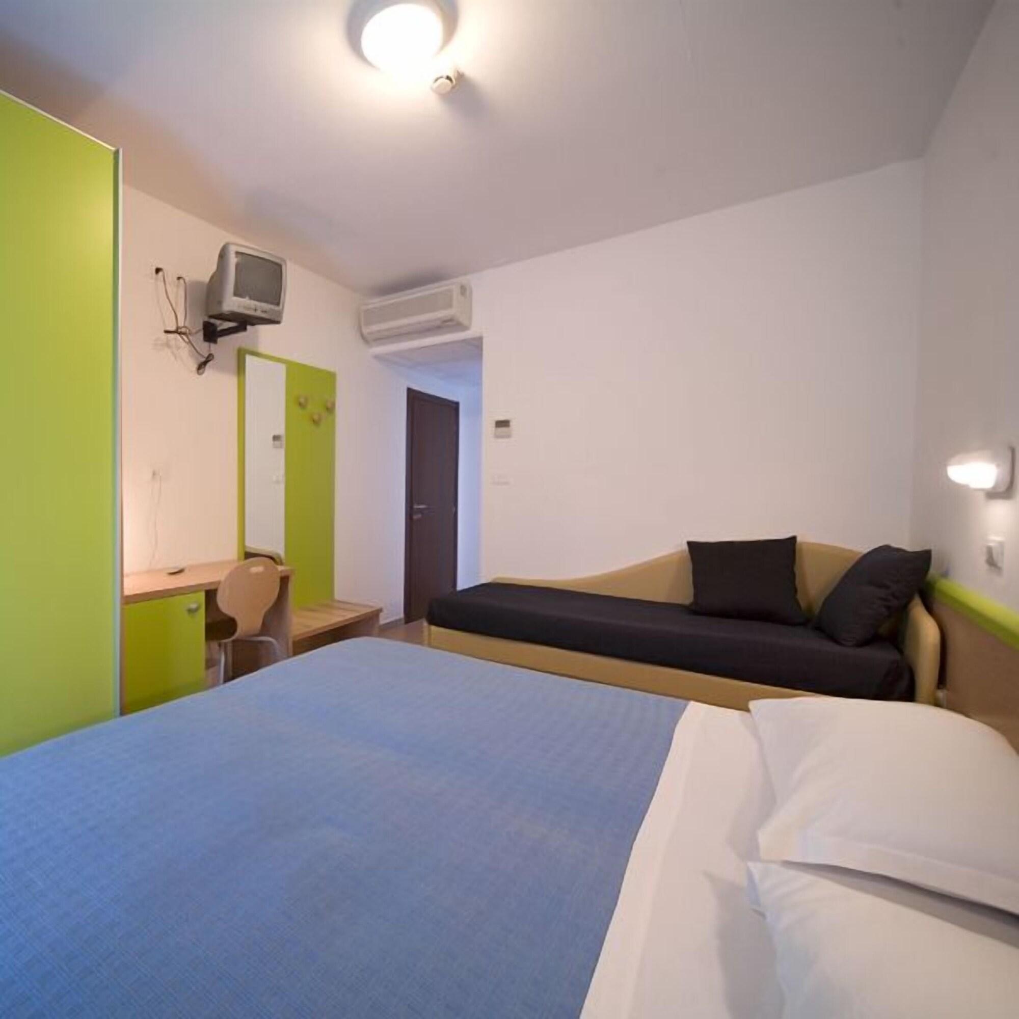 Hotel Savina Ρίμινι Εξωτερικό φωτογραφία