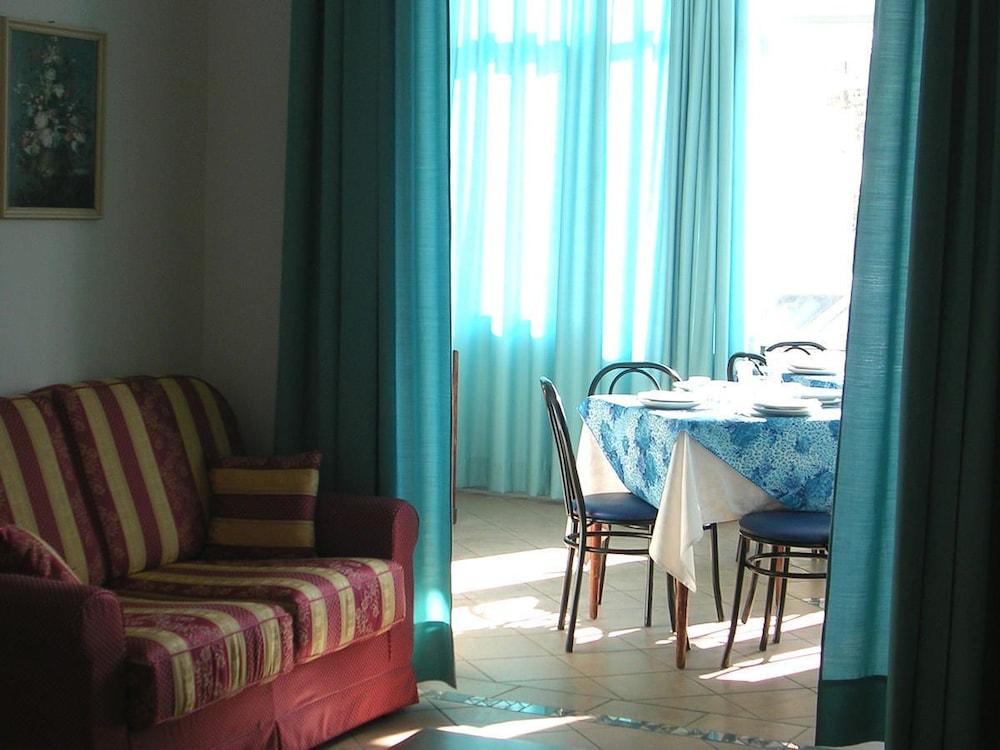 Hotel Savina Ρίμινι Εξωτερικό φωτογραφία