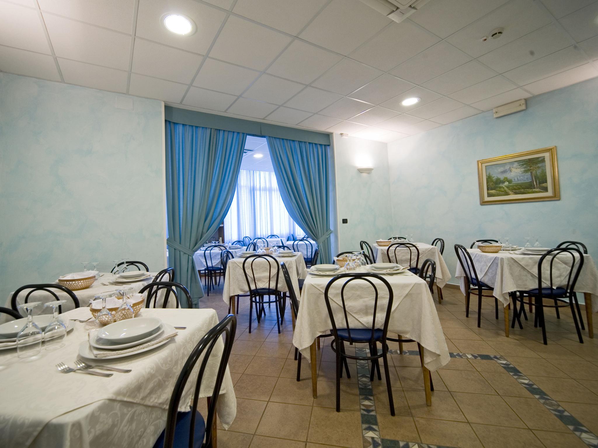 Hotel Savina Ρίμινι Εστιατόριο φωτογραφία