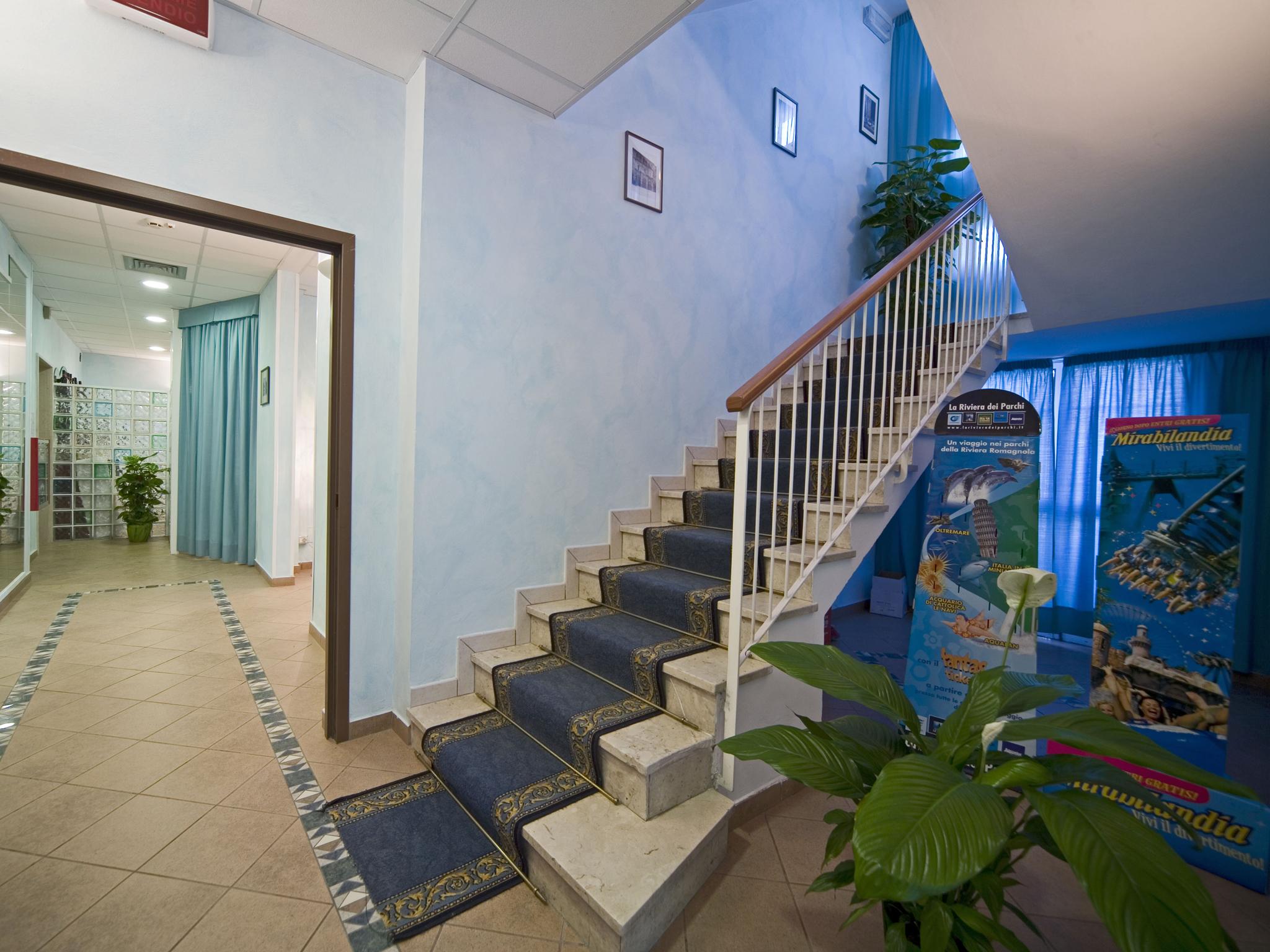 Hotel Savina Ρίμινι Εξωτερικό φωτογραφία